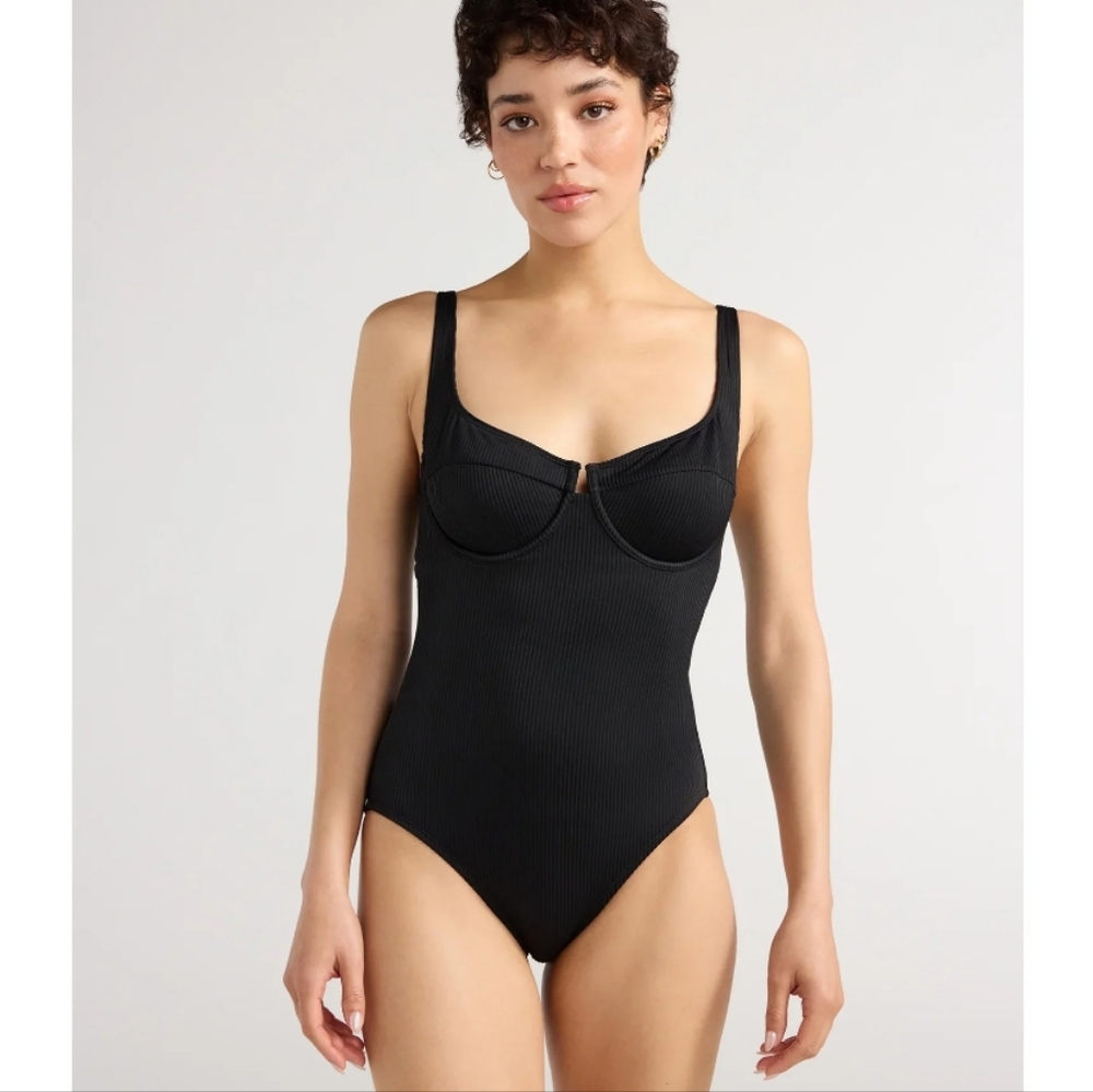 Sofia by Sofia Vergara Women's and Plus Sandra One PieceSwimsuit